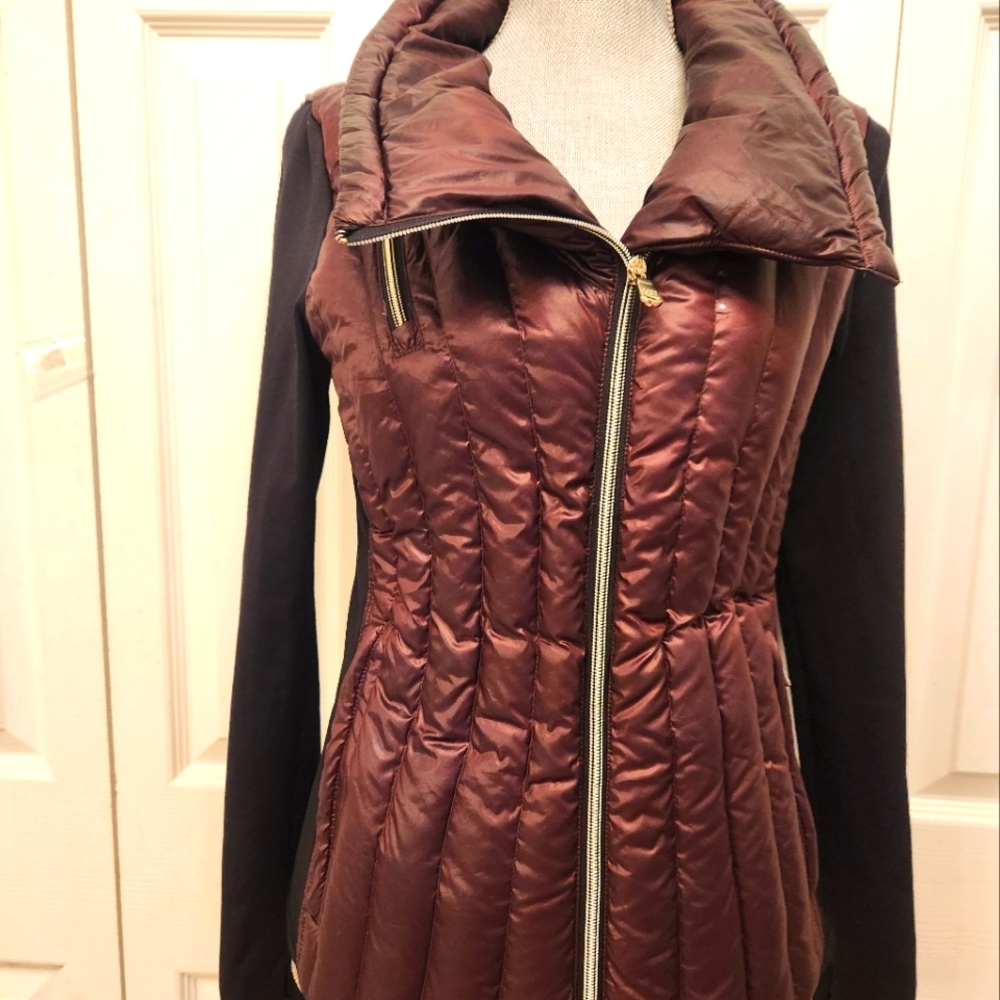 Calvin Klein Women's Maroon Quilted Jacket with Black Tshirt  Sleeves